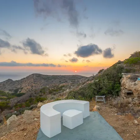 Апартаменты Mythos Above The Sunset
